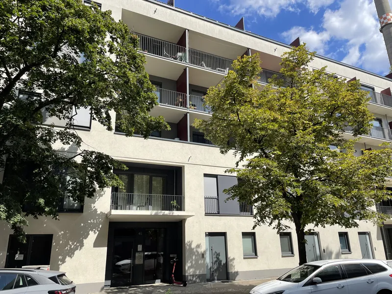Moderne 2-Zimmerwohnung mit Balkon und EBK nahe Bundeswehrkrankenhaus — photo 1